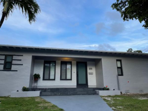 Great Stay in South Florida! -D-Centrally located